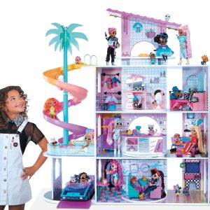L.O.L. Surprise! O.M.G. House of Surprises!