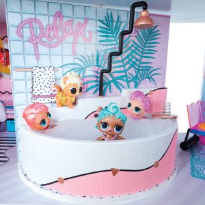 L.O.L. Surprise! O.M.G. House of Surprises!