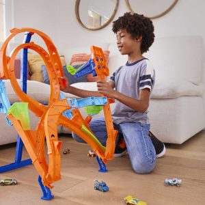 Hot Wheels Action – Vertical-8 Jump Track Set