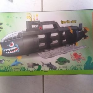 Onderzeeër + dieren aan boord