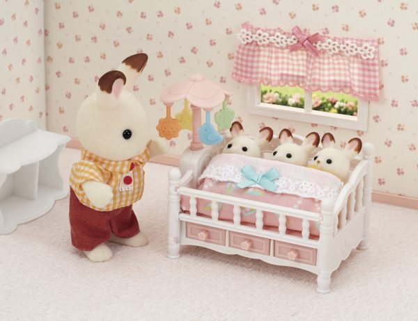 Sylvanian Families bed voor drieling met mobiel - Afbeelding 10