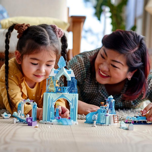 LEGO Disney Frozen Anna en Elsa's Frozen Wonderland - 43194 - Afbeelding 8