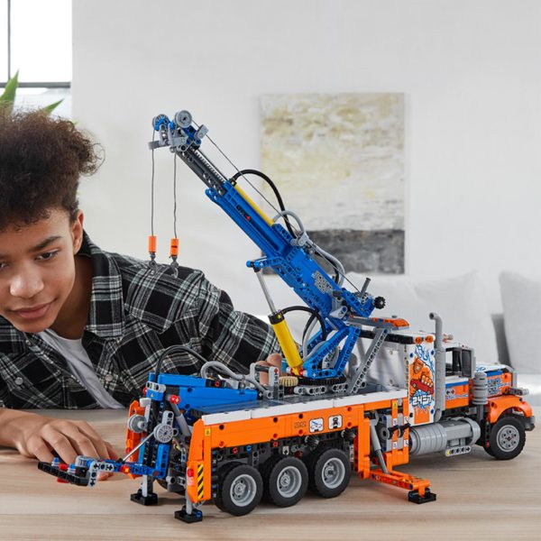 LEGO Technic Robuuste sleepwagen - 42128 - Afbeelding 9