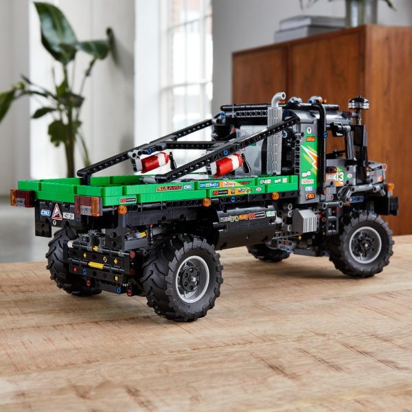 LEGO Technic THE BATMAN - BATMOBILE - 42127 - Afbeelding 8