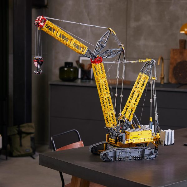 LEGO Technic Liebherr Rupsbandkraan - 42146 - Afbeelding 7