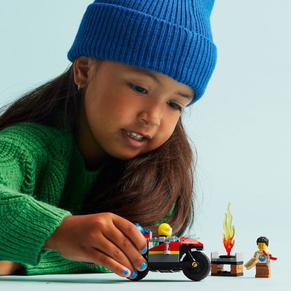 LEGO City Brandweermotor - 60410 - Afbeelding 8