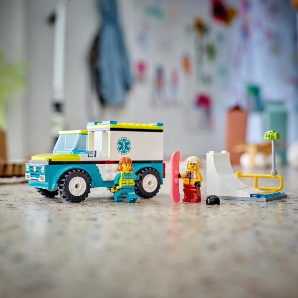 LEGO City Ambulance en snowboarder - 60403 - Afbeelding 7