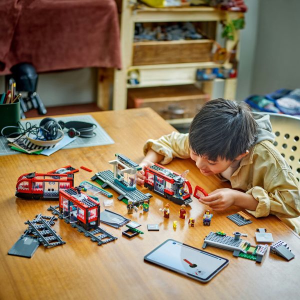 LEGO City - Stadstram en station - Afbeelding 3