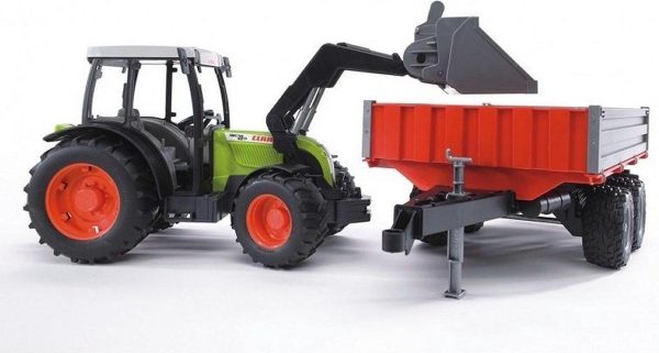 Tractor Claas Nectis 267 F met frontlader + aanhanger met zijschotten