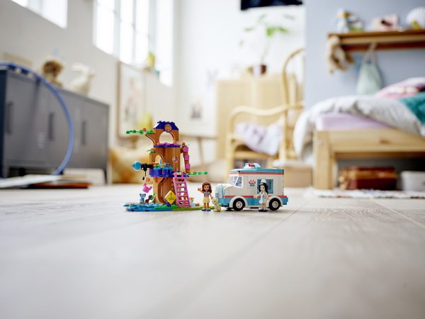 LEGO Friends Dierenambulance - 41445 - Afbeelding 9