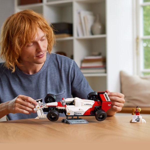 LEGO Icons McLaren MP4/4 en Ayrton Senna - 10330 - Afbeelding 5