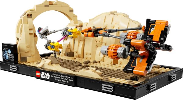 LEGO Star Wars Mos Espa Podrace diorama - 75380 - Afbeelding 2