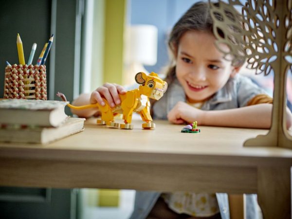 LEGO Disney The Lion King Simba de Leeuwenkoning als welp - 43243 - Afbeelding 3