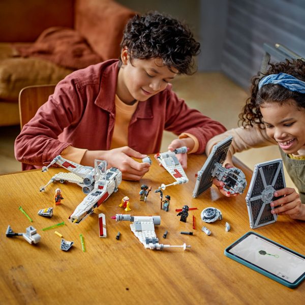LEGO Star Wars TIE Fighter en X-wing combi - 75393 - Afbeelding 3
