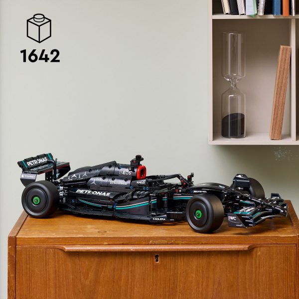 LEGO Technic Mercedes-AMG F1 W14 E Performance - 42171 - Afbeelding 4