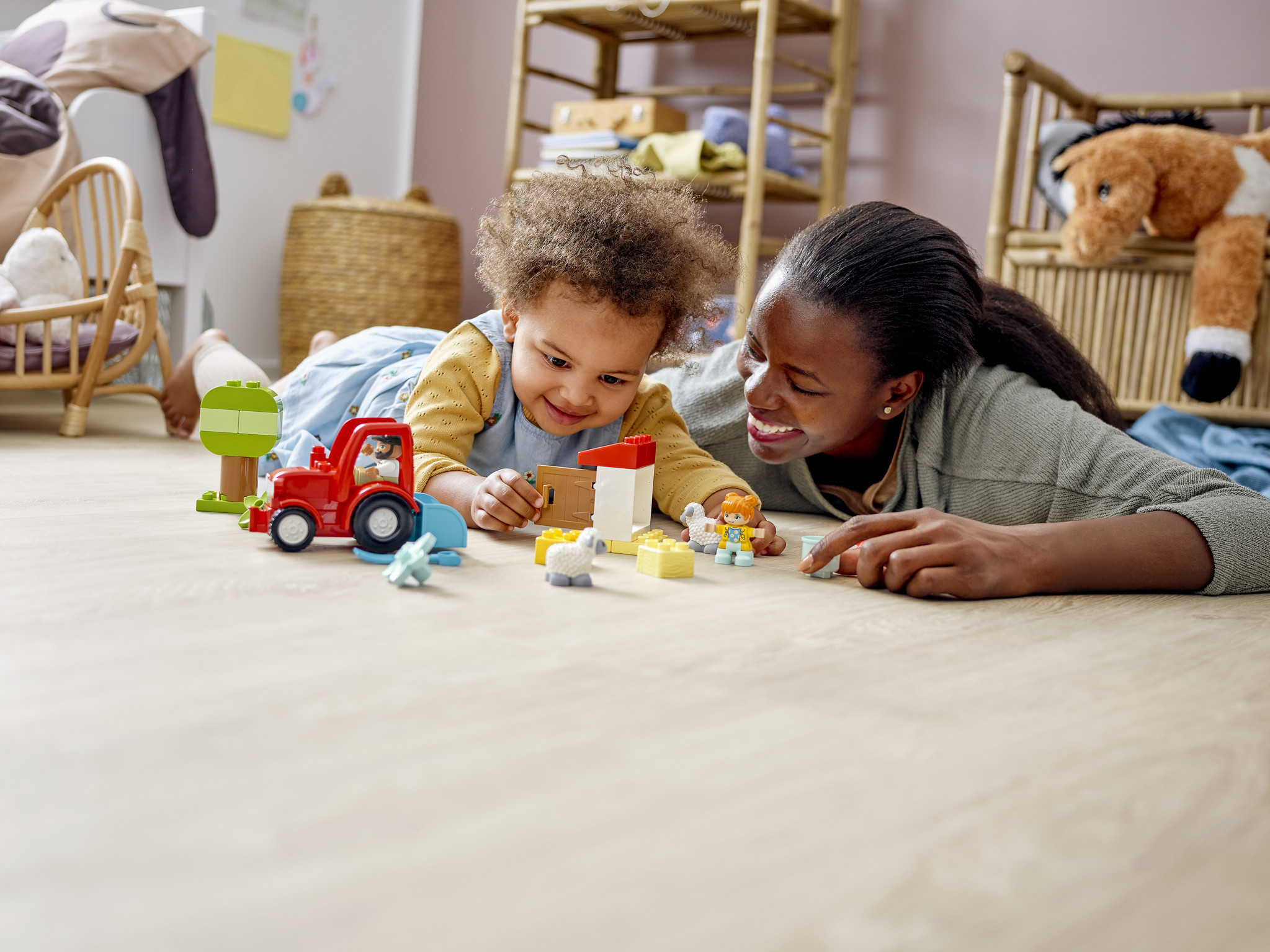 LEGO DUPLO Landbouwtractor en dieren verzorgen - 10950 - Afbeelding 9