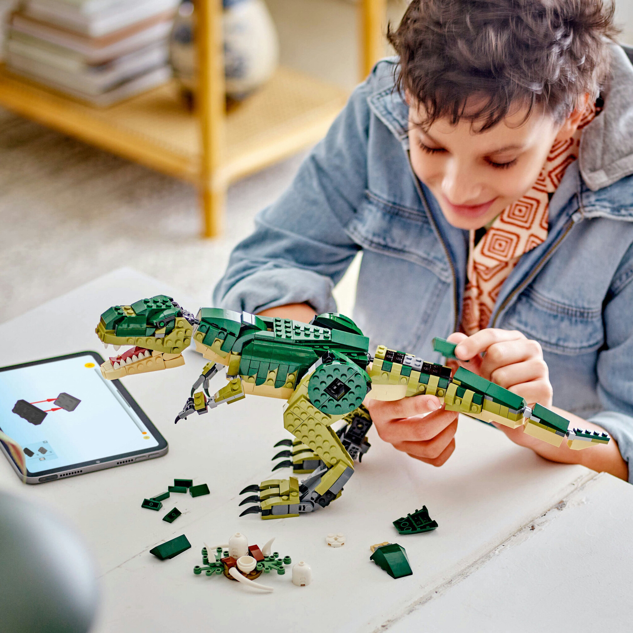 LEGO Creator 3-in-1 T. rex - 31151 - Afbeelding 3