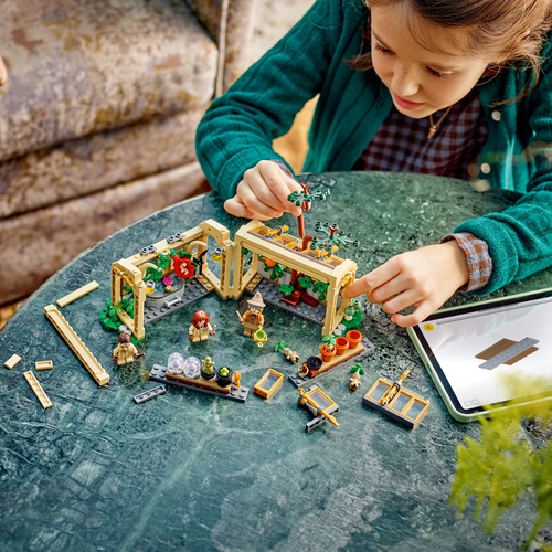 LEGO Harry Potter - Kasteel Zweinstein: Kruidenkundeles - Afbeelding 3