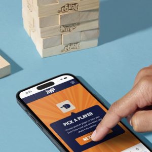 Jenga met digitale dobbelsteen