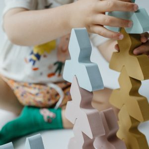 Moes Play – Trianglo