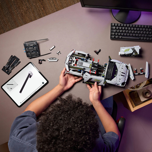 LEGO Technic - Lamborghini Revuelto supersportwagen - Afbeelding 3