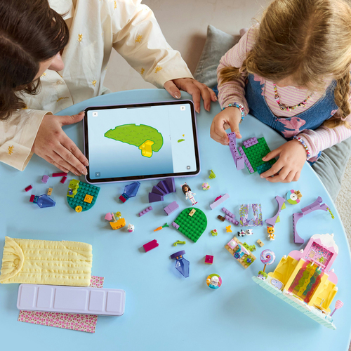 LEGO Gabby's Dollhouse - Snoepjesberg en kittentuin - Afbeelding 3