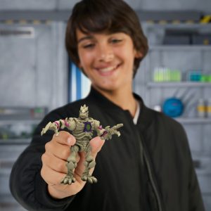 MRBeast Lab Hybrid Multipack Lab-Bot vs Gid Skeleton