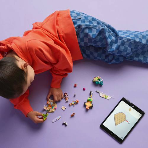 LEGO Friends - Surf- en scooterplezier met honden - Afbeelding 3