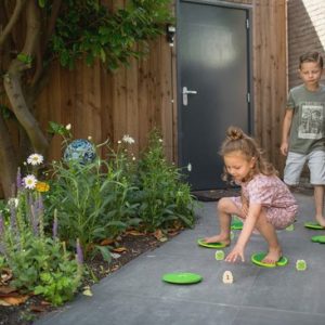 Wobbly Lilly Path – Vloerspel