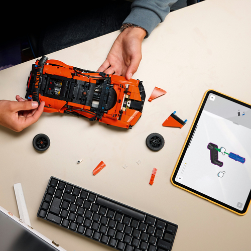 Lego Technic - Bugatti Chiron Pur Sport - 42222 - Afbeelding 6
