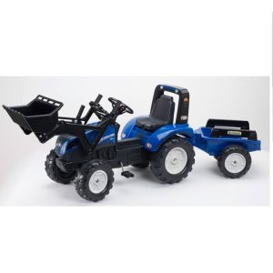 Traktor New Holland T8 met frontlader en aanhanger