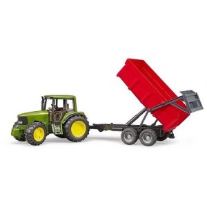 Traktor John Deere 6920 met rode kiepwagen