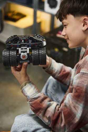 LEGO Technic - Batmobile Tumbler - Afbeelding 3