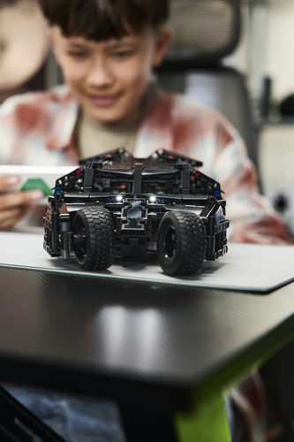 LEGO Technic - Batmobile Tumbler - Afbeelding 5
