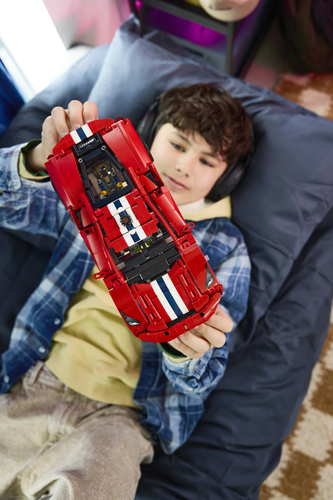 LEGO Technic - Ferrari 488 Pista - Afbeelding 4
