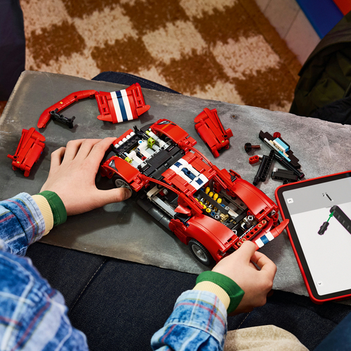 LEGO Technic - Ferrari 488 Pista - Afbeelding 6