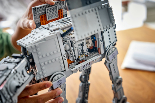 LEGO Star Wars - Imperial Remnant AT-AT met INT-4 - Afbeelding 7