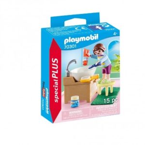 PM Special PLUS – Meisje aan wastafel